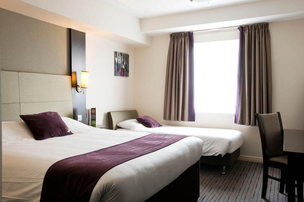 Premier Inn London Brentford Chambre photo