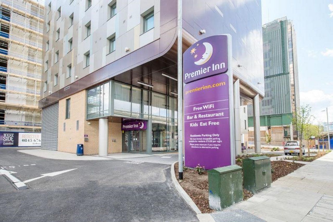 Premier Inn London Brentford Extérieur photo